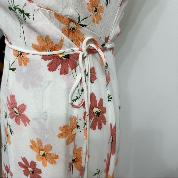 LIKE NEW Revolve Privacy Please Tie Closure Wrap Midi Dress Floral Wilson SMALL - Picture 4 of 7